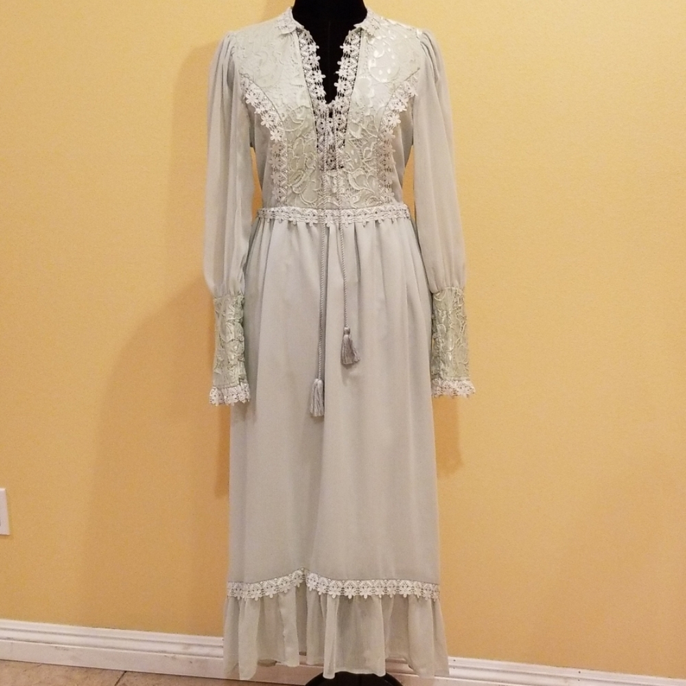 H&M Dusky Green Chiffon Dress With Lace Size 8